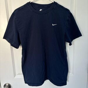 Nike Men's Dark Blue Short Sleeve Tee